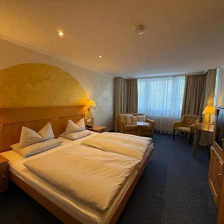 Gold Self-check-in-hotel Hotel *